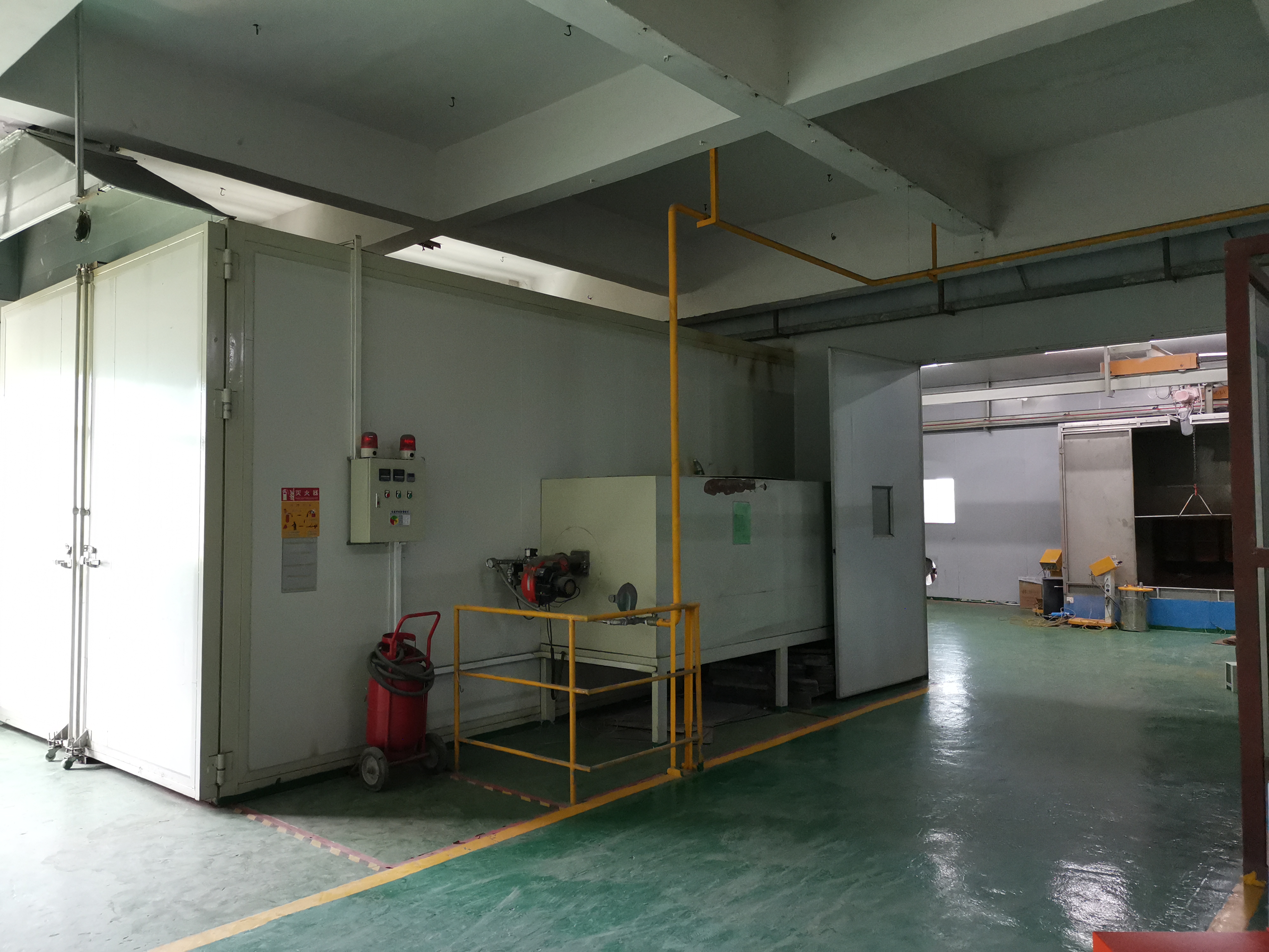 大型機(jī)架烤漆